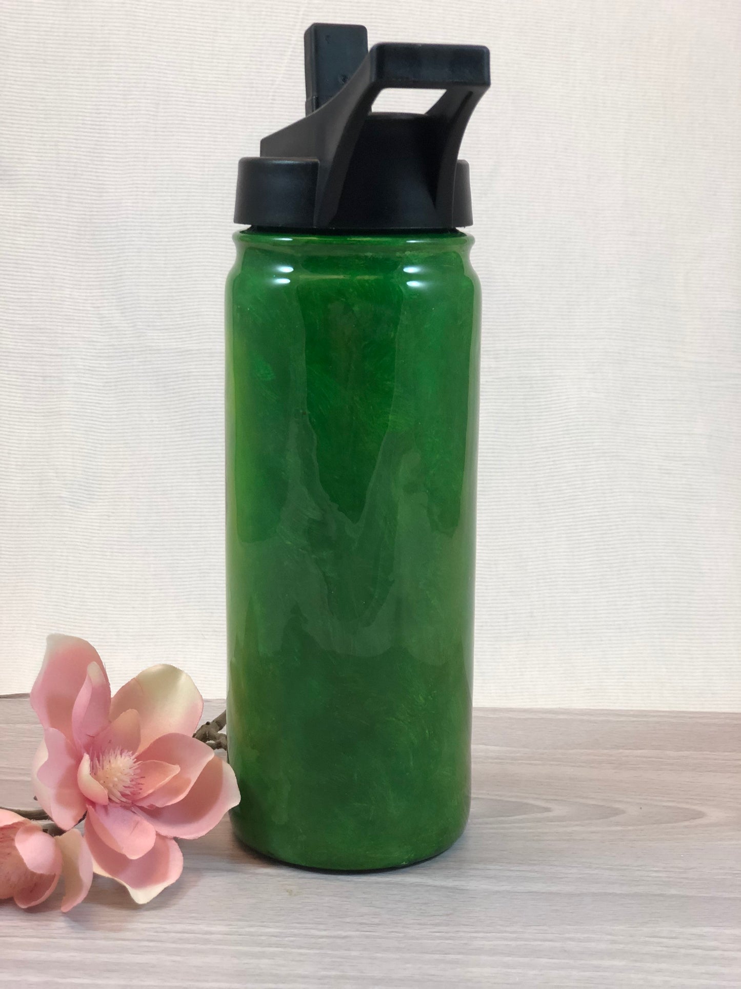 18 oz Hand Painted Baby Groot Hydro Sport Bottle